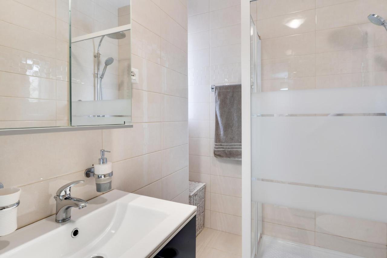 Sanremo Flat With Private Parking And Netflix Apartment Екстериор снимка
